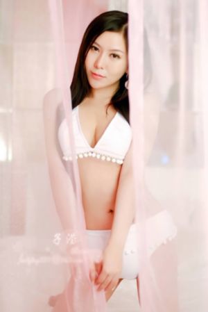 从指尖传出的认真热情
